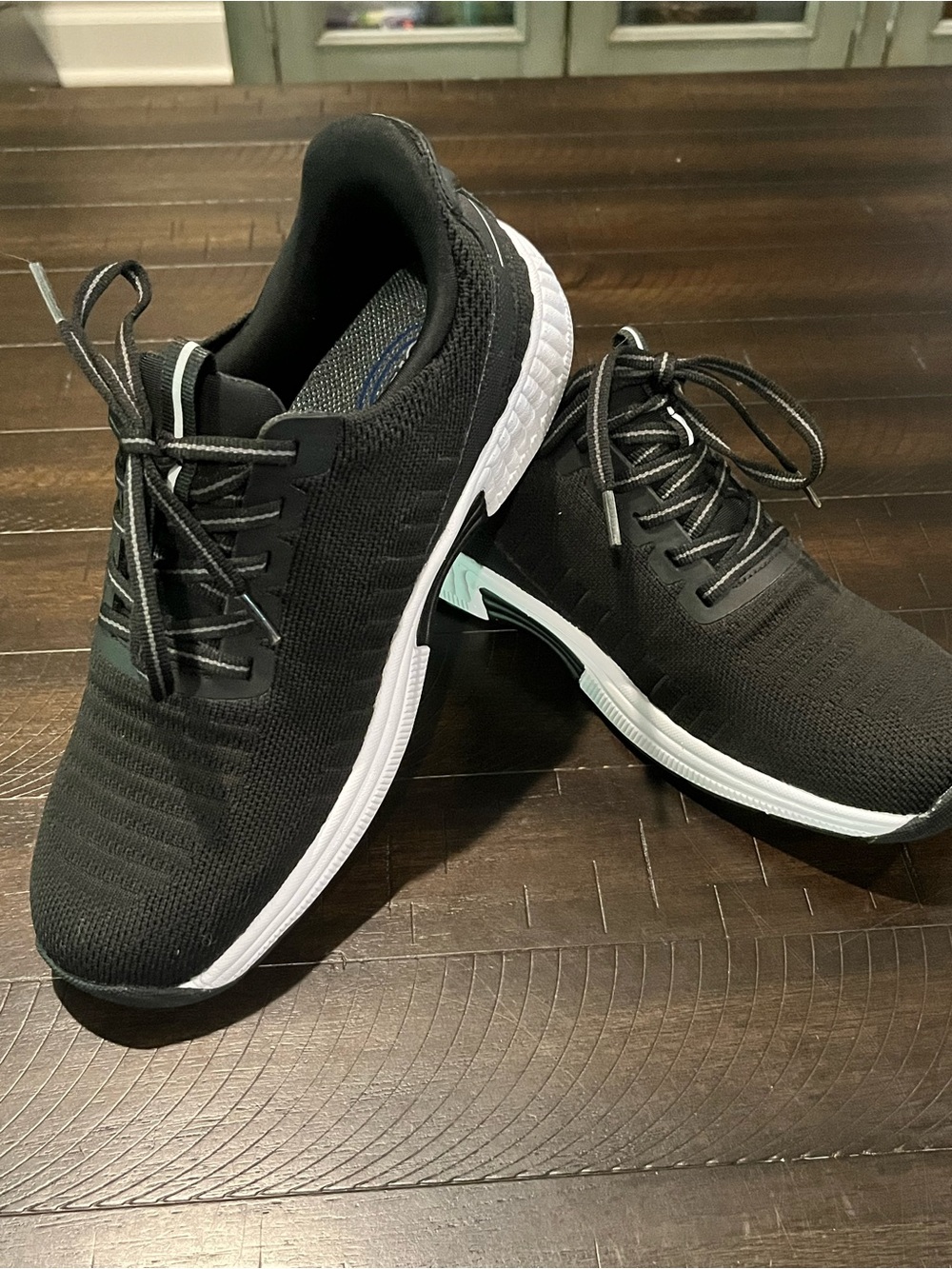 OrthoFeet Kita Hand-free Women's Black Shoes Size 8 model 80011